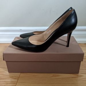 Gianvito Rossi 85 Black Leather Pumps in EU 39.5